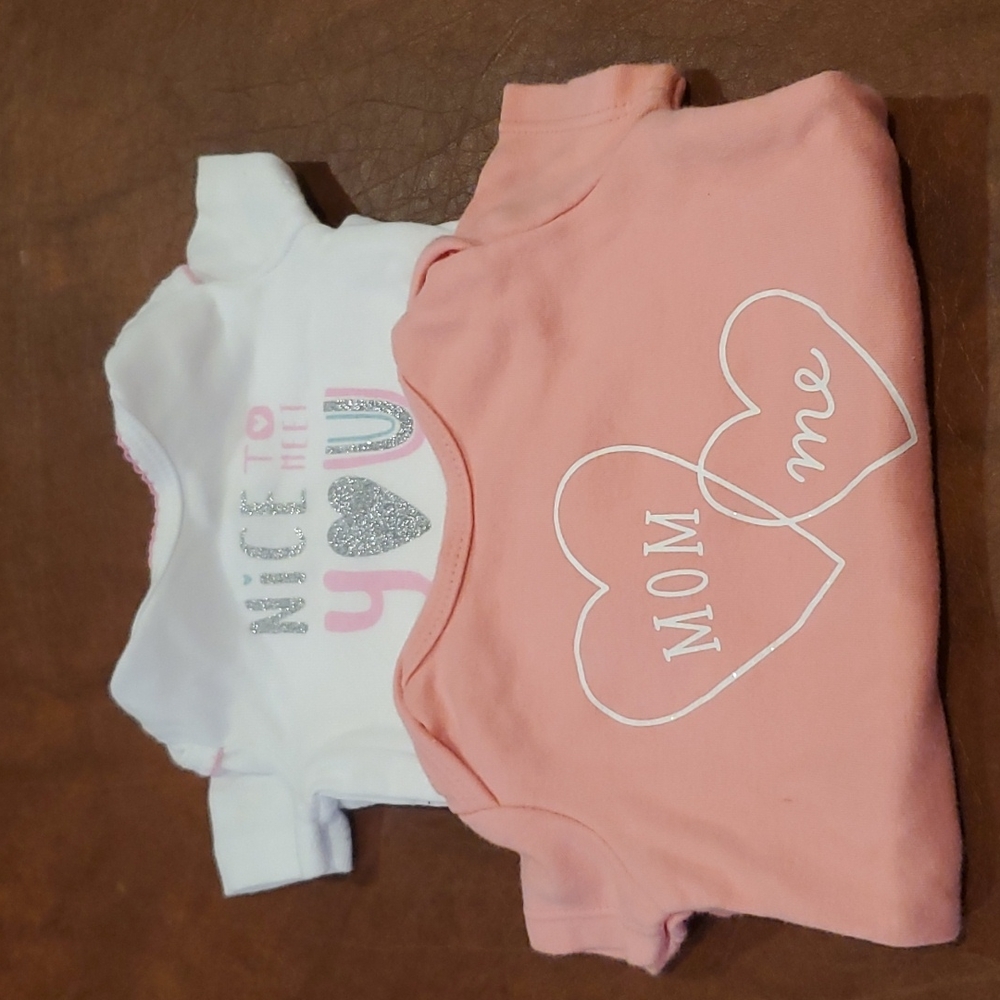 Newborn Carter's onesies. Good condition